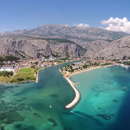 With A Parking Space - 16185 Omis